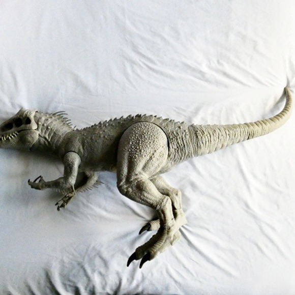 Jurassic World Camp Cretaceous Super Colossal Indominus Rex 39